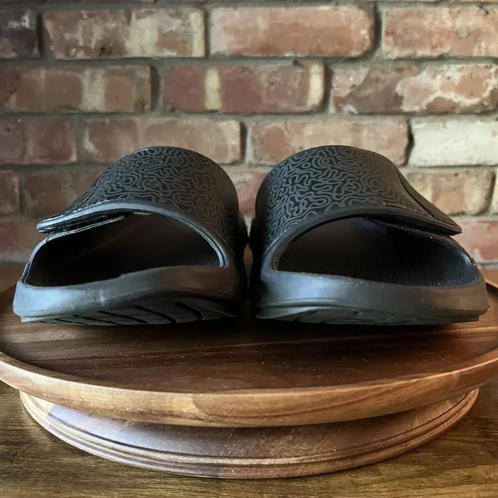 OOFOS OOahh Sport Flex Recovery Slides Black Labyrinth Pattern Men's 13 Sandal